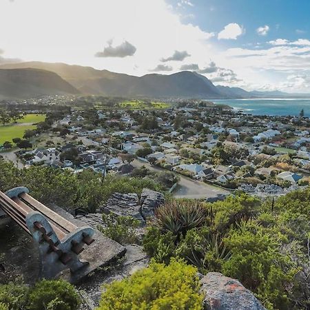 Mountain And Sea Cottage Hermanus Exterior foto