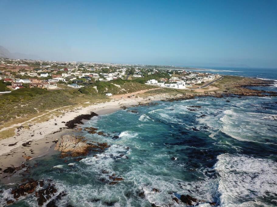 Mountain And Sea Cottage Hermanus Exterior foto