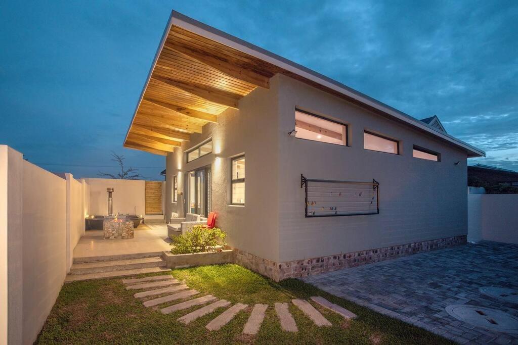 Mountain And Sea Cottage Hermanus Exterior foto